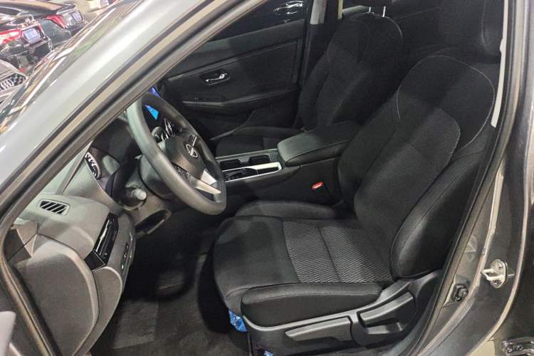 Used Nissan Sylphy 2026 Model 1.6L CVT Worry-Free Edition
