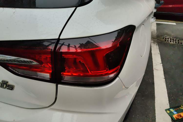 Used Roewe Ei5 2018 Internet Flagship Edition
