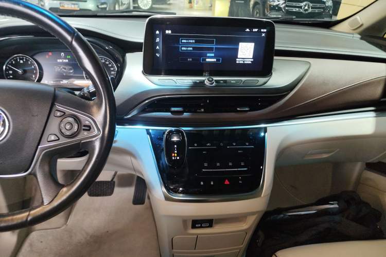 Used Buick GL8 2022 Land Business Class 652T Luxury Model