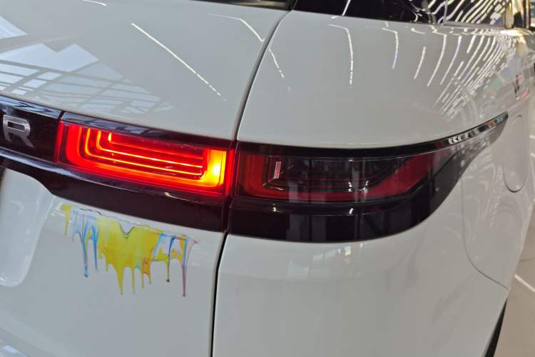 Used Land Rover Range Rover Evoque 2020 249 PS R-DYNAMIC SE Sport Technology Edition
