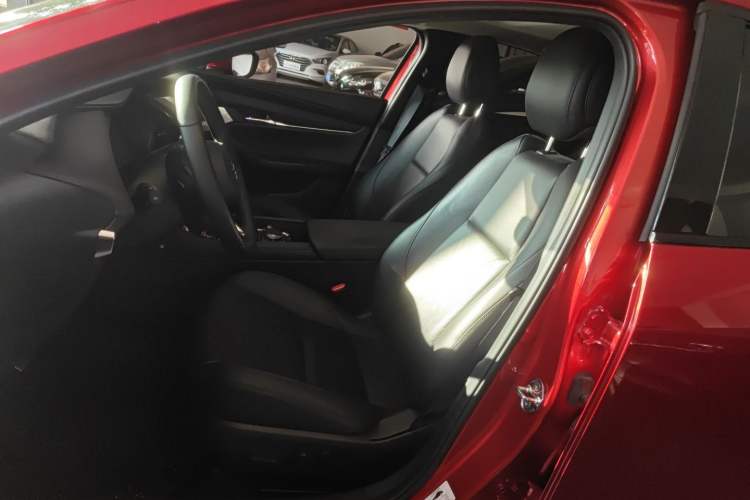 Used Mazda Mazda 3 Axela 2023 2.0L Automatic ZhiZhen Edition