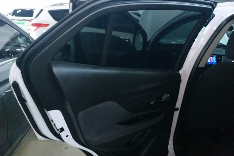 Used Buick Encore 2017 18T Automatic Two-Wheel Drive Urban Leading Model
