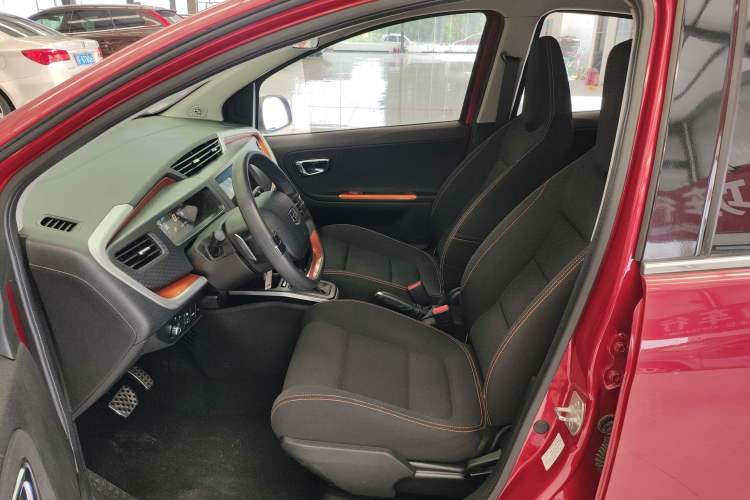 Used Geely Auto Vision X1 2017 1.3L Automatic Fun Edition
