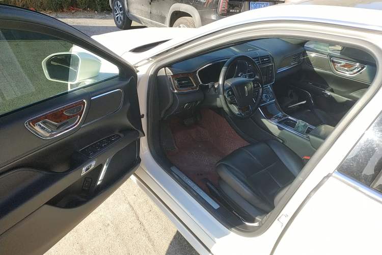 Used Lincoln Continental 2018 2.0T Two-Wheel Drive Deluxe Edition
