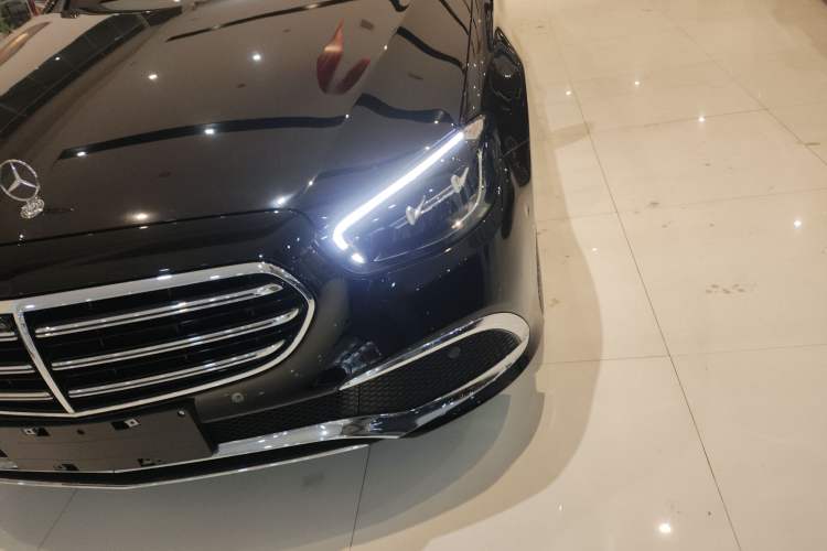 Used Mercedes-Benz E-Class 2023 Updated E 300 L Fashion Edition
