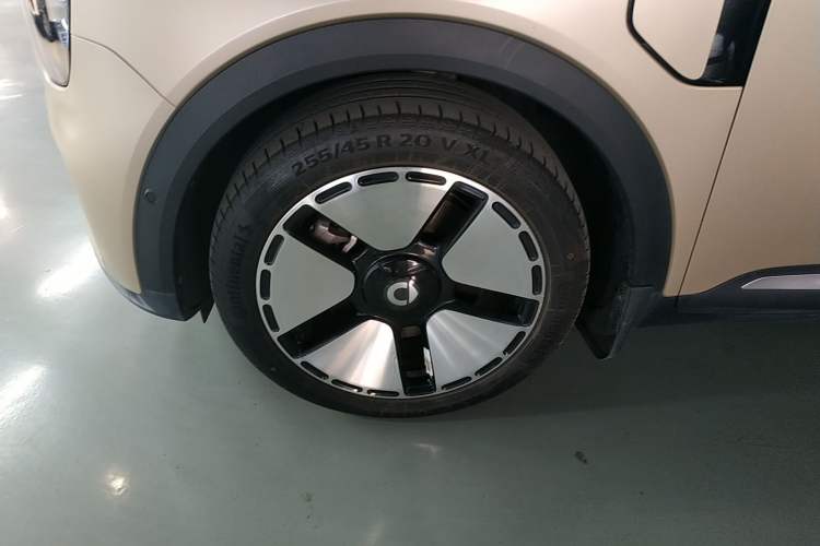 Used  #5 2024 Long-Range Journey Luxury Edition
