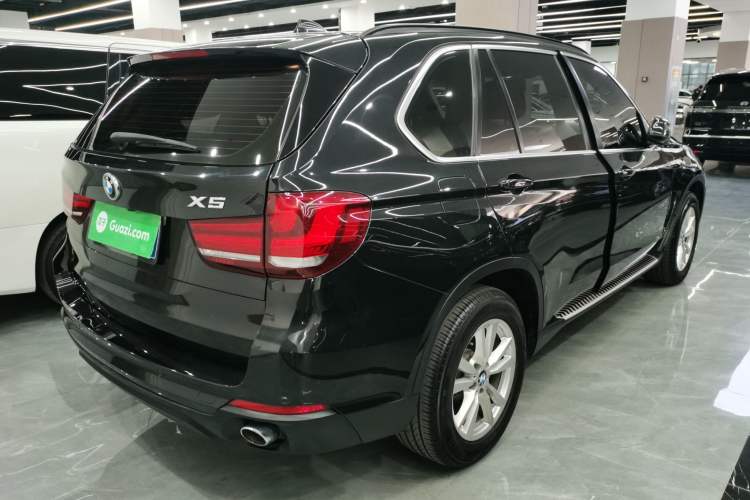 Used BMW X5 2015 xDrive28i
