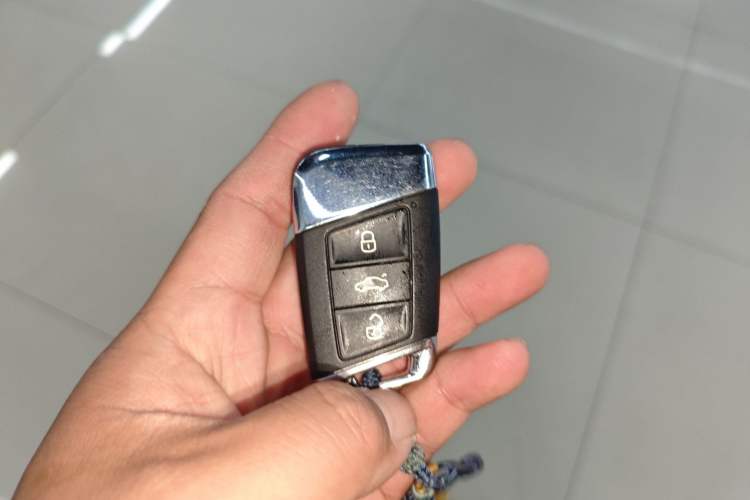 Used Volkswagen Passat 2022 330TSI Elite Edition Custom Version
