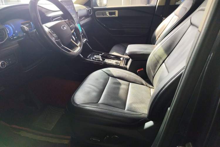 Used Ford Explorer 2020 EcoBoost 285 4x4 Titanium Edition 6 Seats