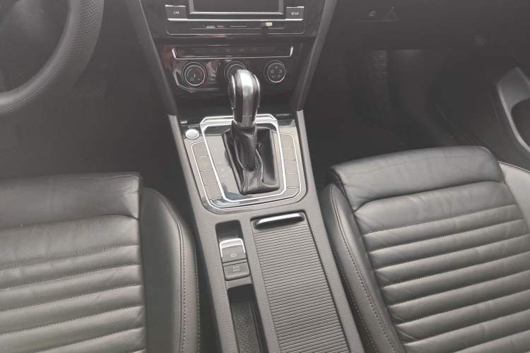 Used Volkswagen Magotan 2018 330TSI DSG Advanced Model