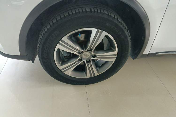 Used BYD Tang 2019 2.0T Automatic SmartConnect Luxury Edition 7 Seats China VI Standard
