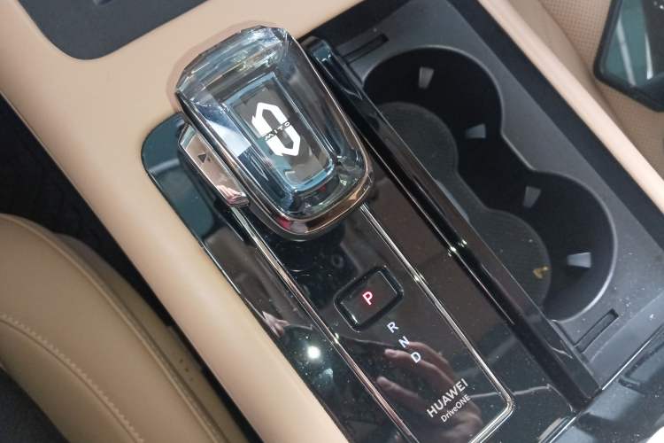 Used Hima AITO M7 2024 1.5T Intelligent Driving 4WD Max Edition 5 Seats