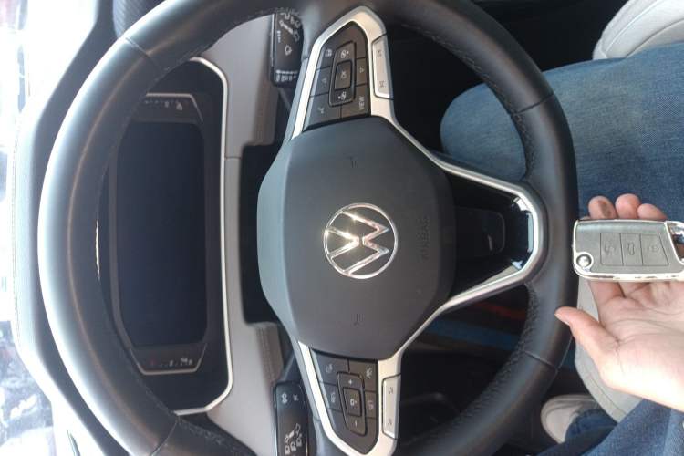 Used Volkswagen Tayron 2023 330TSI Two-Wheel-Drive Luxury Plus Advanced Version