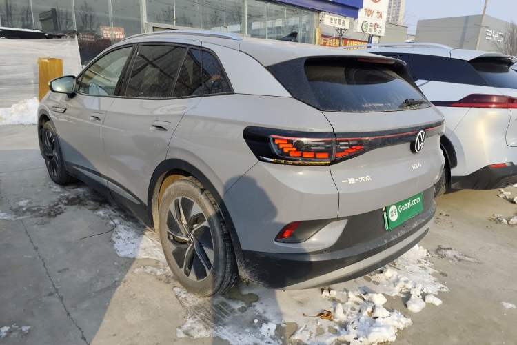 Used Volkswagen ID.4 CROZZ 2022 Long-Range PURE+ Edition
