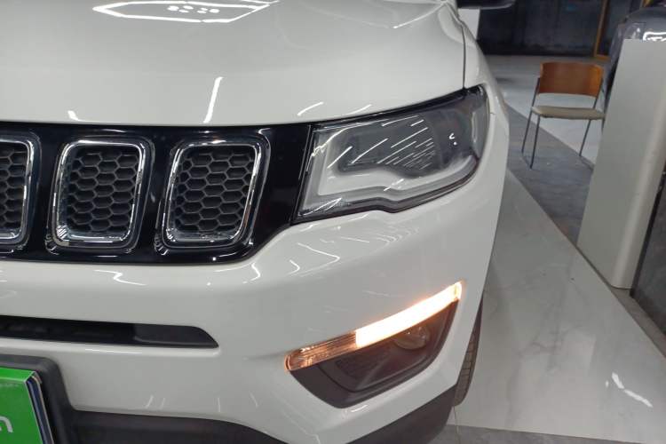 Used  Compass 2017 200T Automatic Family Edition