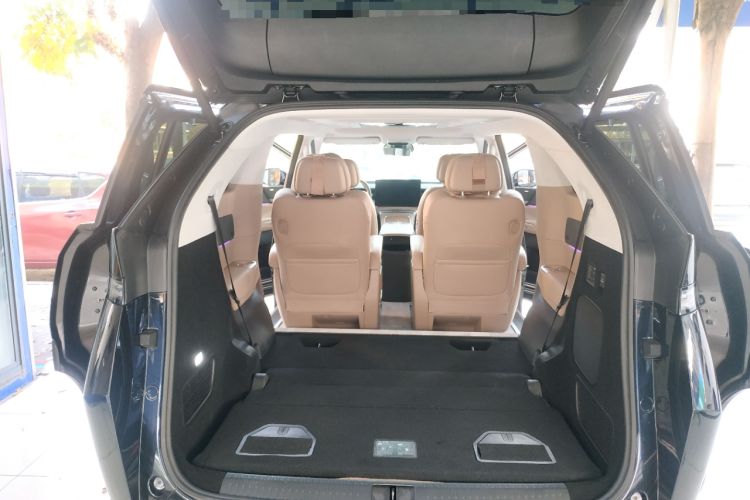 Used XPeng X9 2024 640 All-Wheel Drive High-Performance Max