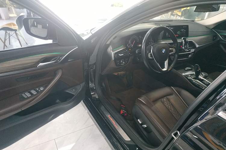 Used BMW 5 Series 2018 Revised Version 530Li Leading Edition Luxury Package
