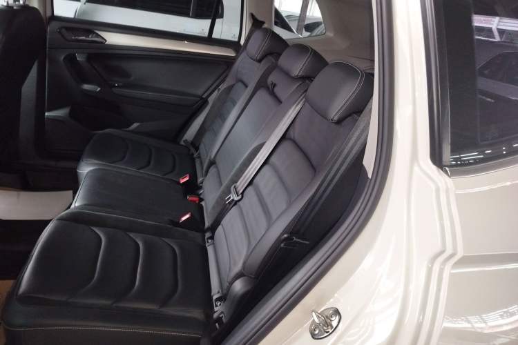 Used Volkswagen Tiguan L 2018 330TSI Automatic Two-Wheel Drive Luxury Edition
