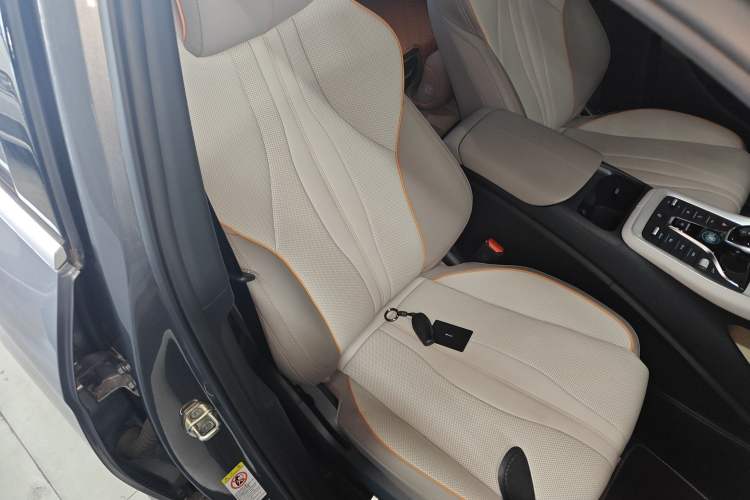 Used BYD Song Pro New Energy 2023 Champion Edition DM-i 110KM Excellence Model
