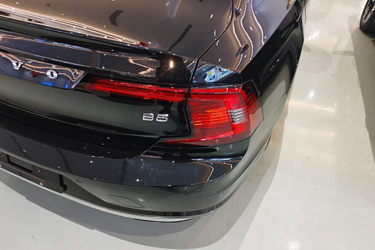Used Volvo S90 2021 B5 Zhiyuan Luxury Edition

