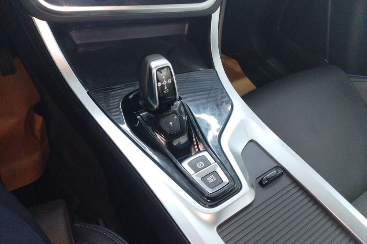 Used Lynk & Co 01 2019 2.0T Two-Wheel Drive Zhaopu Version China VI Standard