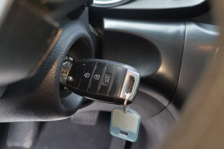 Used Kia K5 2015 2.0L Automatic GL
