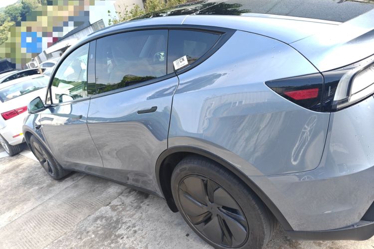 Used Tesla Model Y 2025 Rear-Wheel-Drive Version