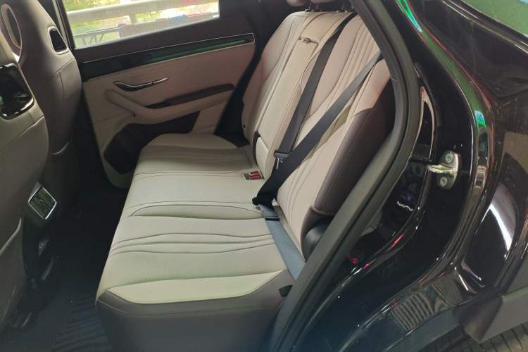 Used BYD Song PLUS New Energy 2025 DM-i Smart Drive 112KM Prestige Model