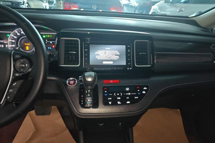 Used Honda Elysion 2016 2.4L Supreme Edition
