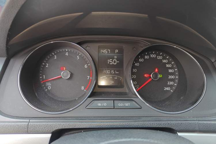 Used Volkswagen Lavida 2015 230TSI DSG Comfort Edition
