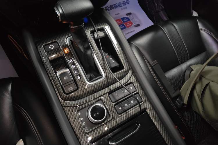 Used GAC Trumpchi GS8 2017 320T Two-Wheel Drive Luxury Smart Connectivity Version (7 Seats)