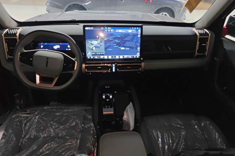 Used  03 2024 472km Four-Wheel Drive Long-Range Version
