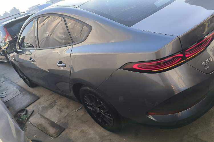 Used BYD Qin PLUS 2025 EV Smart Drive Edition 420KM Leading Model
