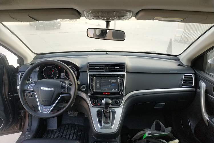 Used Haval H6 2015 Sport Edition 1.5T Automatic Two-Wheel Drive Luxury Model