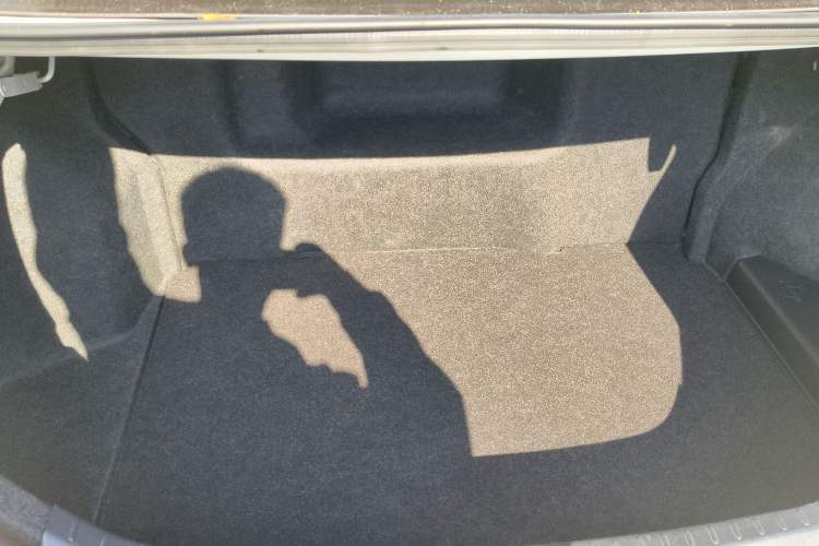 Used Toyota Levin 2018 Dual-Engine 1.8H GS-V E-CVT Prestige Version China VI Standard
