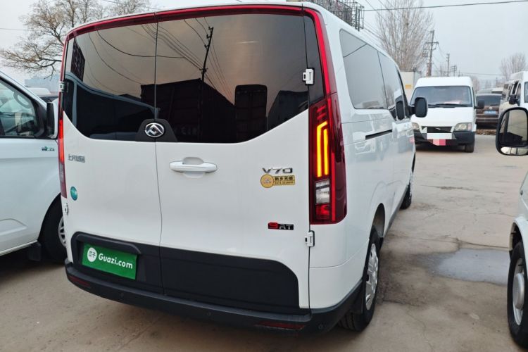 Used SAIC MAXUS Xintu V70 2023 2.0T Elite Edition Automatic Long Wheelbase Low Roof – 6/7 Seats
