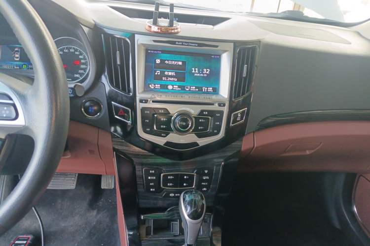 Used BYD Surui 2015 Revised Version 1.5L Automatic Luxury Edition
