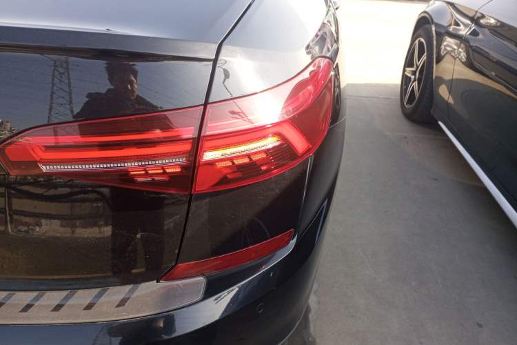 TDK.VehicleDetails.img