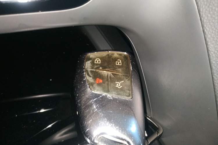 Used Buick Envision 2023 Encore S 552T Two-Wheel Drive Luxury Model
