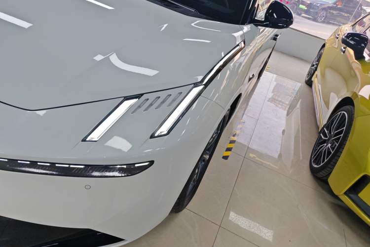 Used Lynk & Co Lynk & Co 10 EM-P 