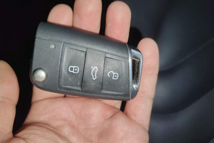 Used Volkswagen Tharu 2024 300TSI Two-Wheel-Drive Moon Luxury Edition
