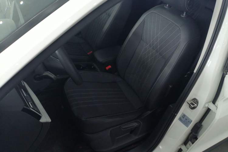 Used Volkswagen Tiguan L 2022 330TSI Automatic Two-Wheel Drive Comfort Edition
