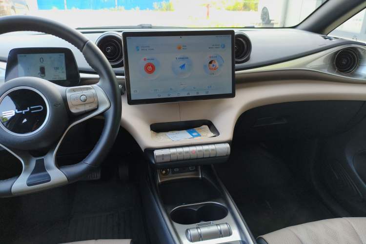 Used BYD Dolphin 2023 420 km Fashion Edition
