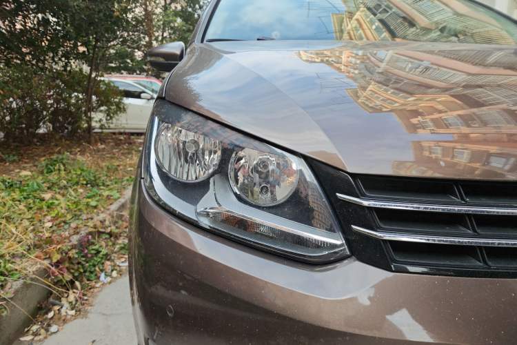 Used Volkswagen Touran 2013 1.4T DSG Smart Edition 5-seater
