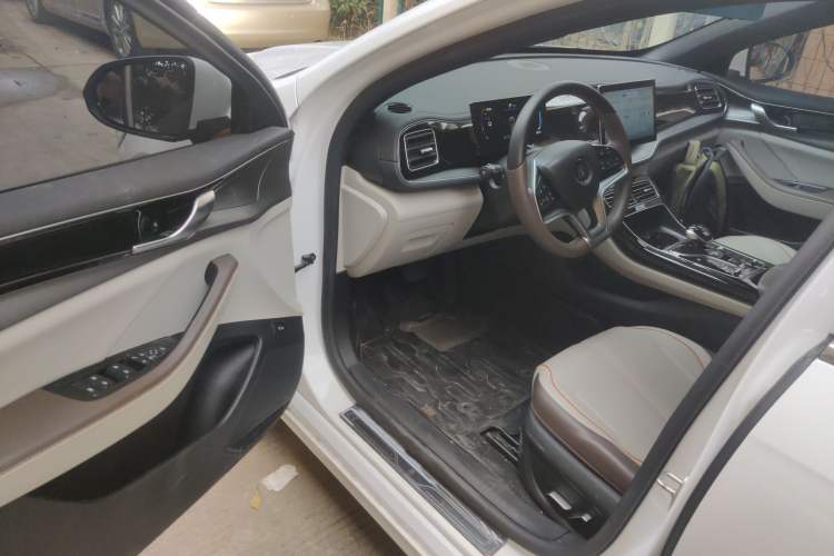 Used BYD Qin PLUS 2024 Honor Edition EV 510KM Beyond Model