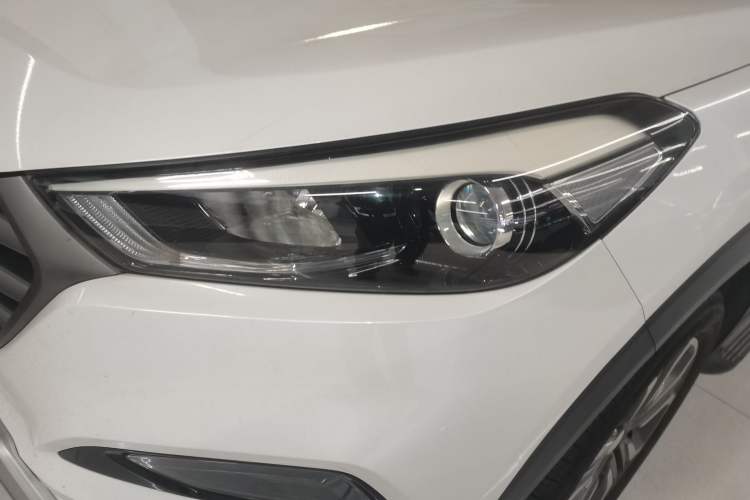 Used Hyundai Tucson 2015 1.6T Dual-Clutch Two-Wheel-Drive Leading Model