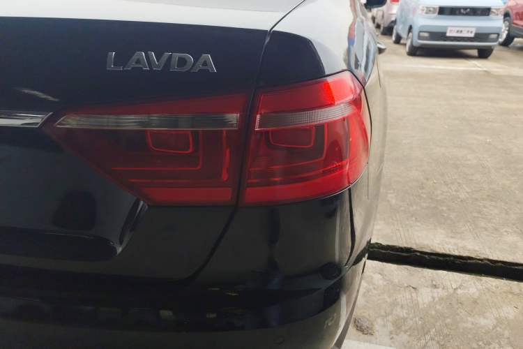 Used Volkswagen Lavida 2013 Restyled Classic 1.6L Automatic Comfort Edition
