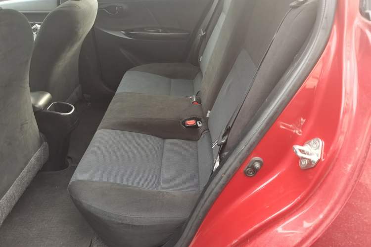 Used Toyota YARiS L 2019 1.5E CVT Dynamic Edition China VI compliant
