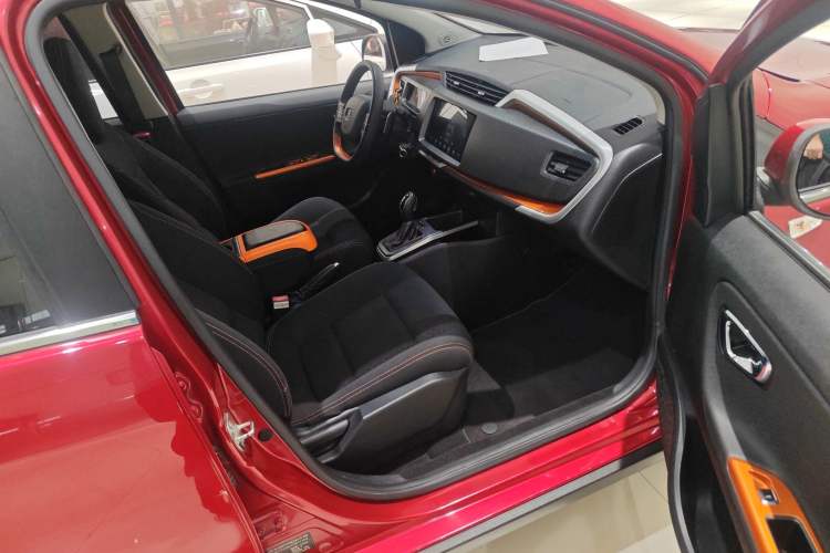 Used Geely Auto Vision X1 2017 1.3L Automatic Fun Edition
