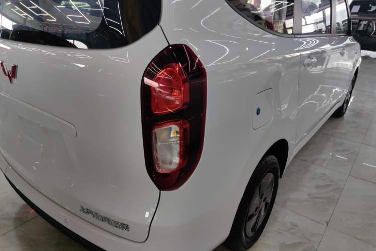 Used Wuling Hongguang New Energy 2025 Extended-Range Hybrid 50KM Comfort Version